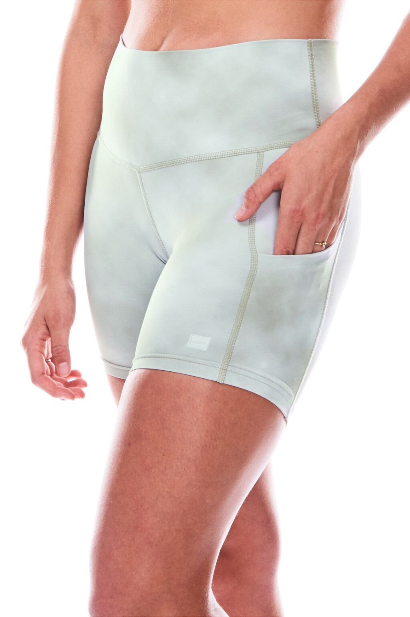 WYN by MALO little bit longer shorts - mirage