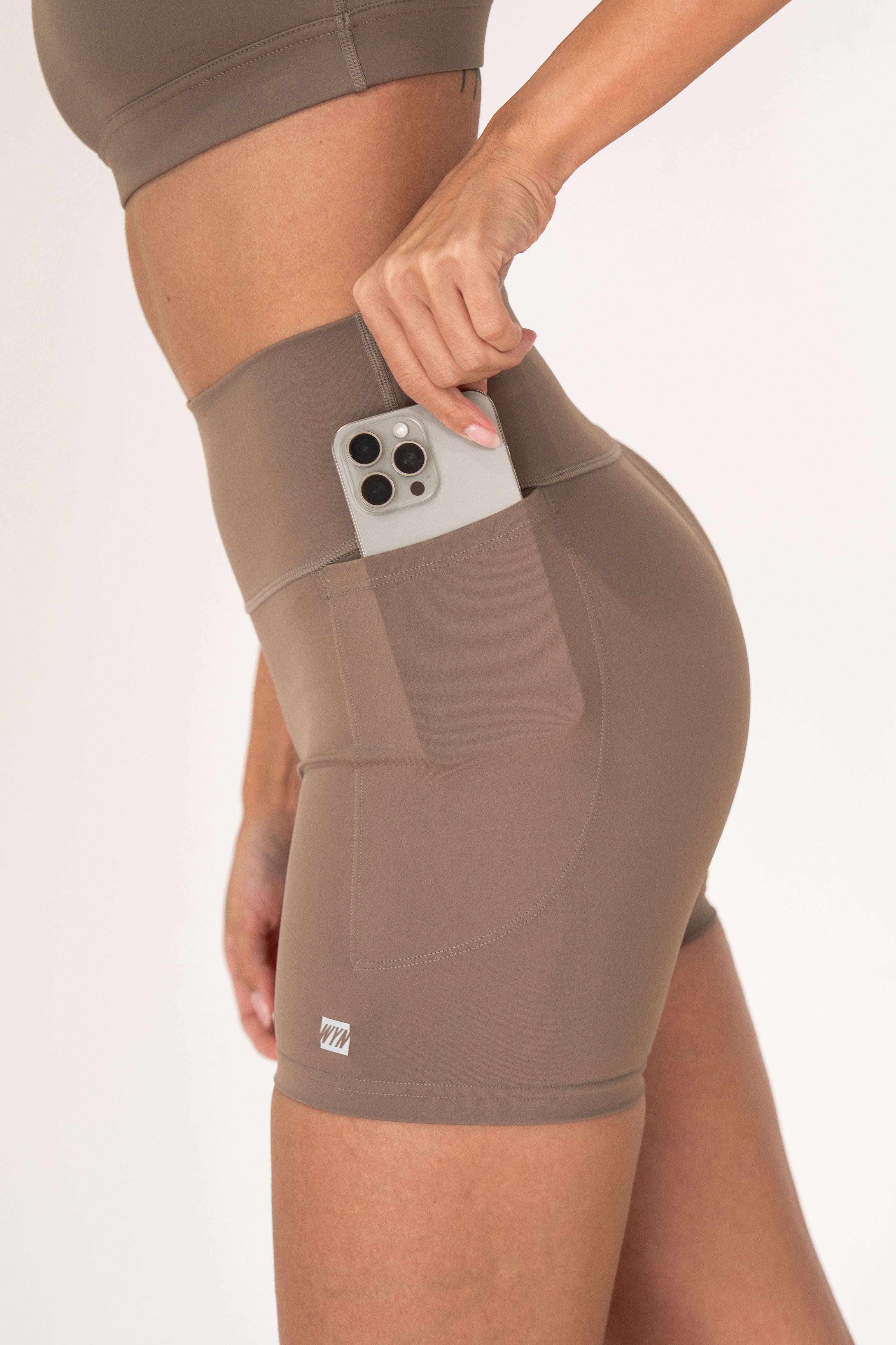 Women's Stride Shorts 4" - Truffle