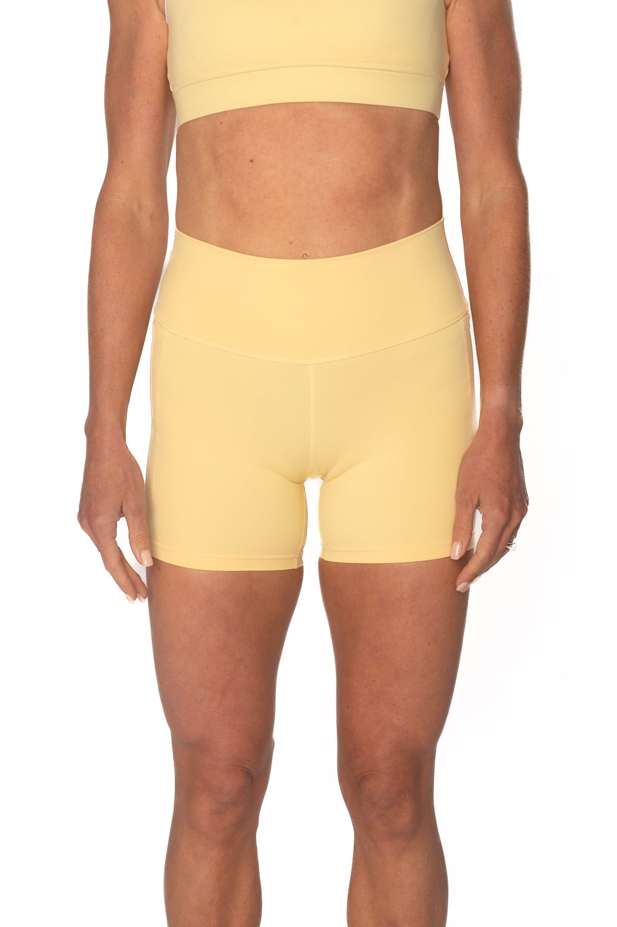 Women's Stride Shorts 4" - Butter