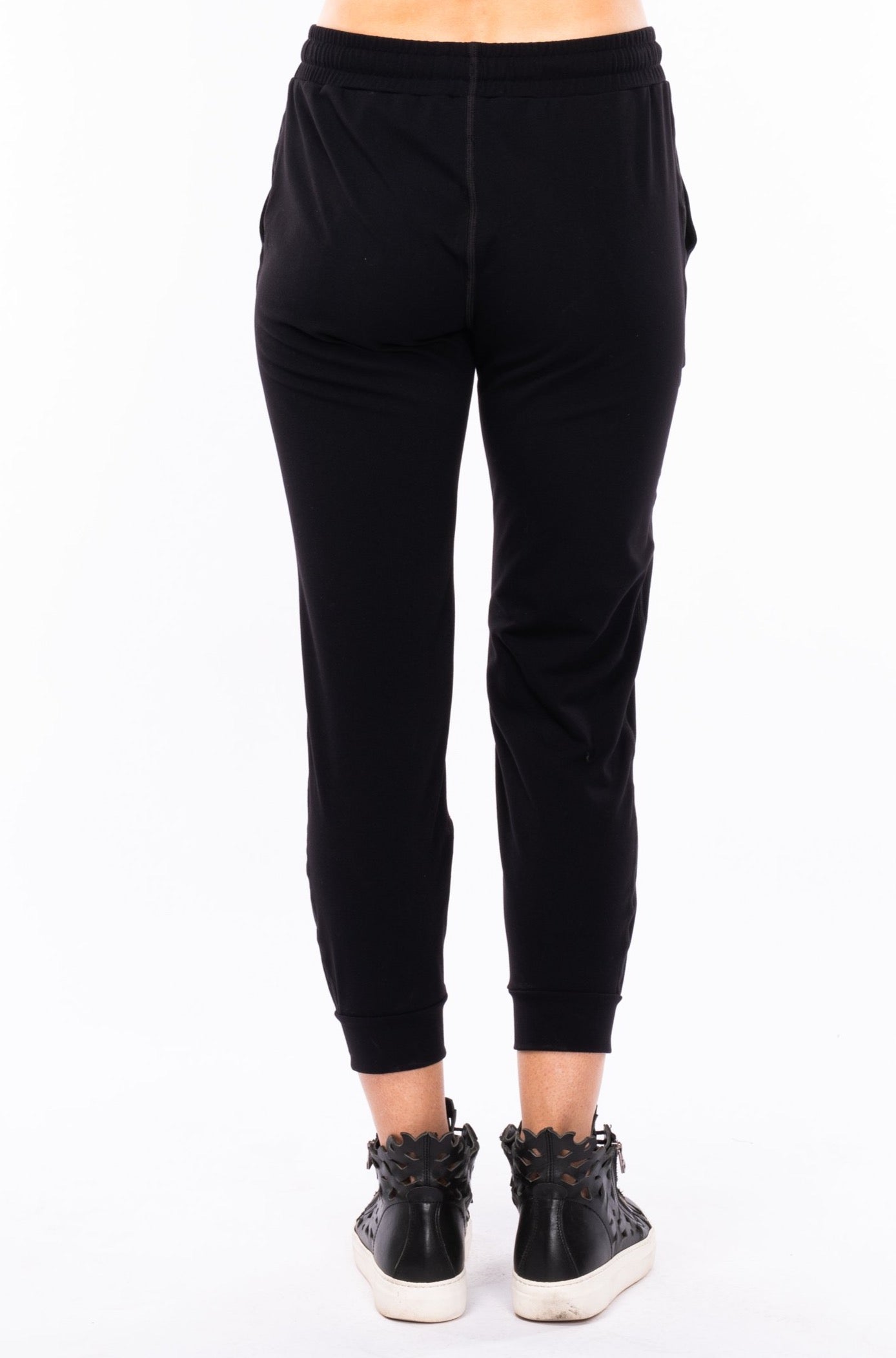 WYN by MALO women's limitless jogger - black