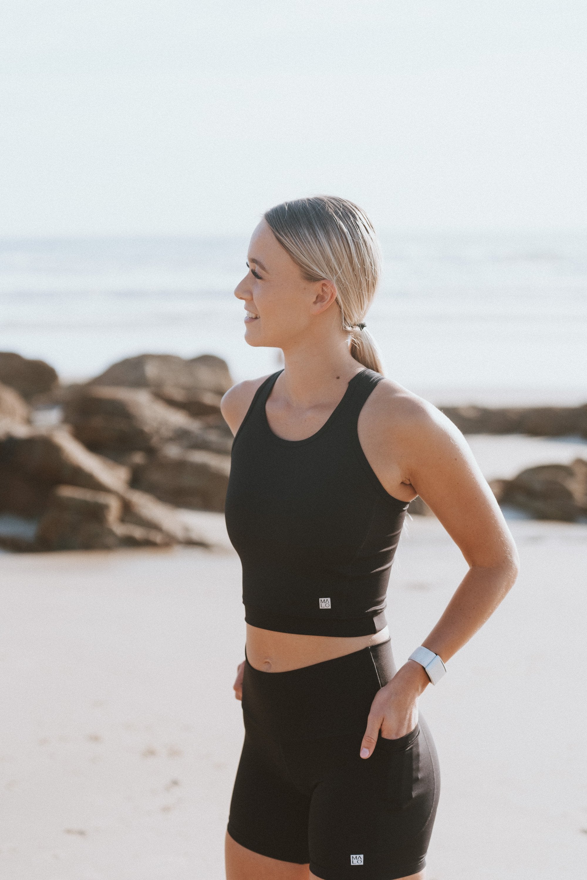 WYN by MALO core crop 2.0 - black