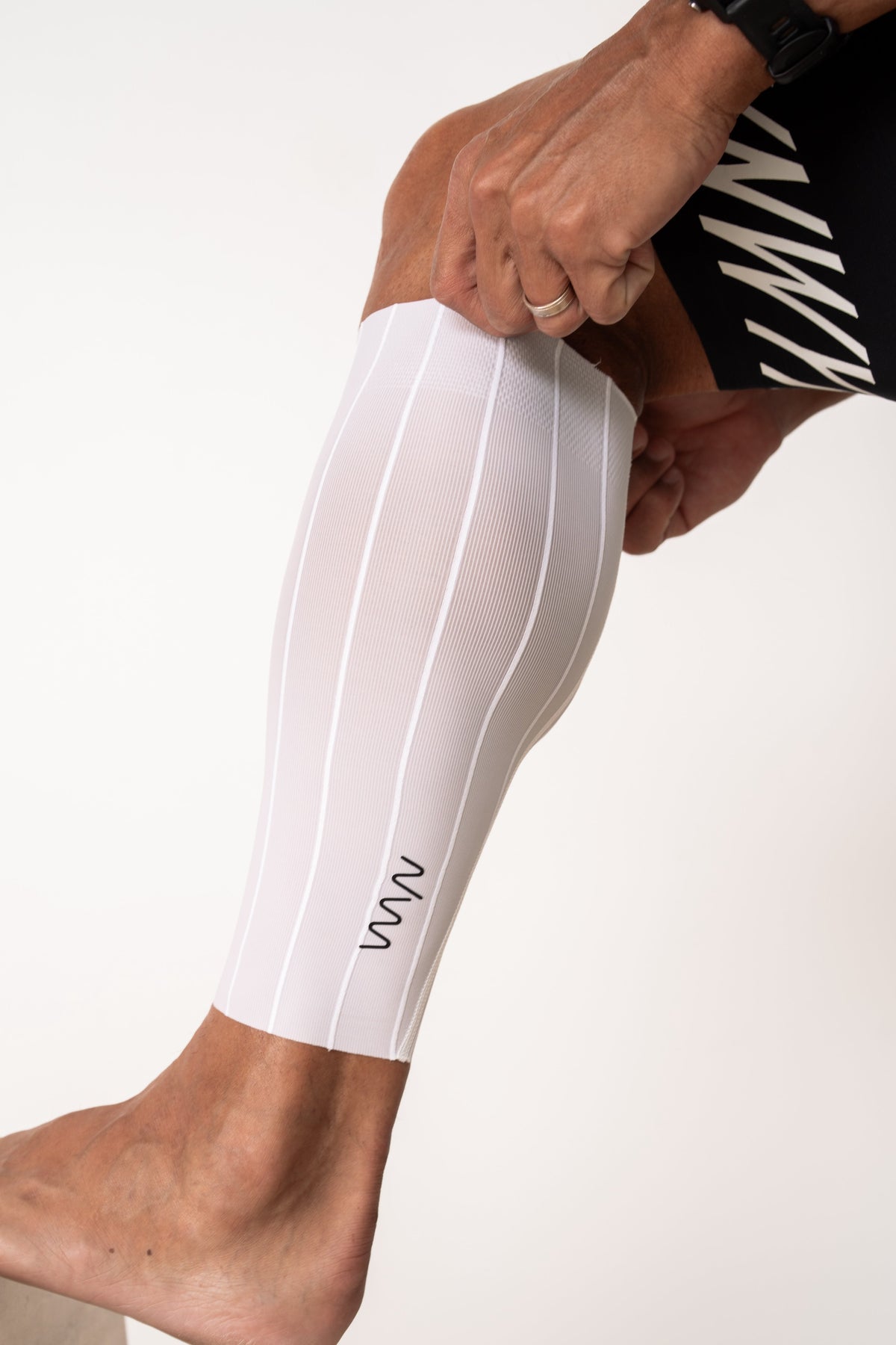 Unisex CdA Evo Calf Sleeve - White