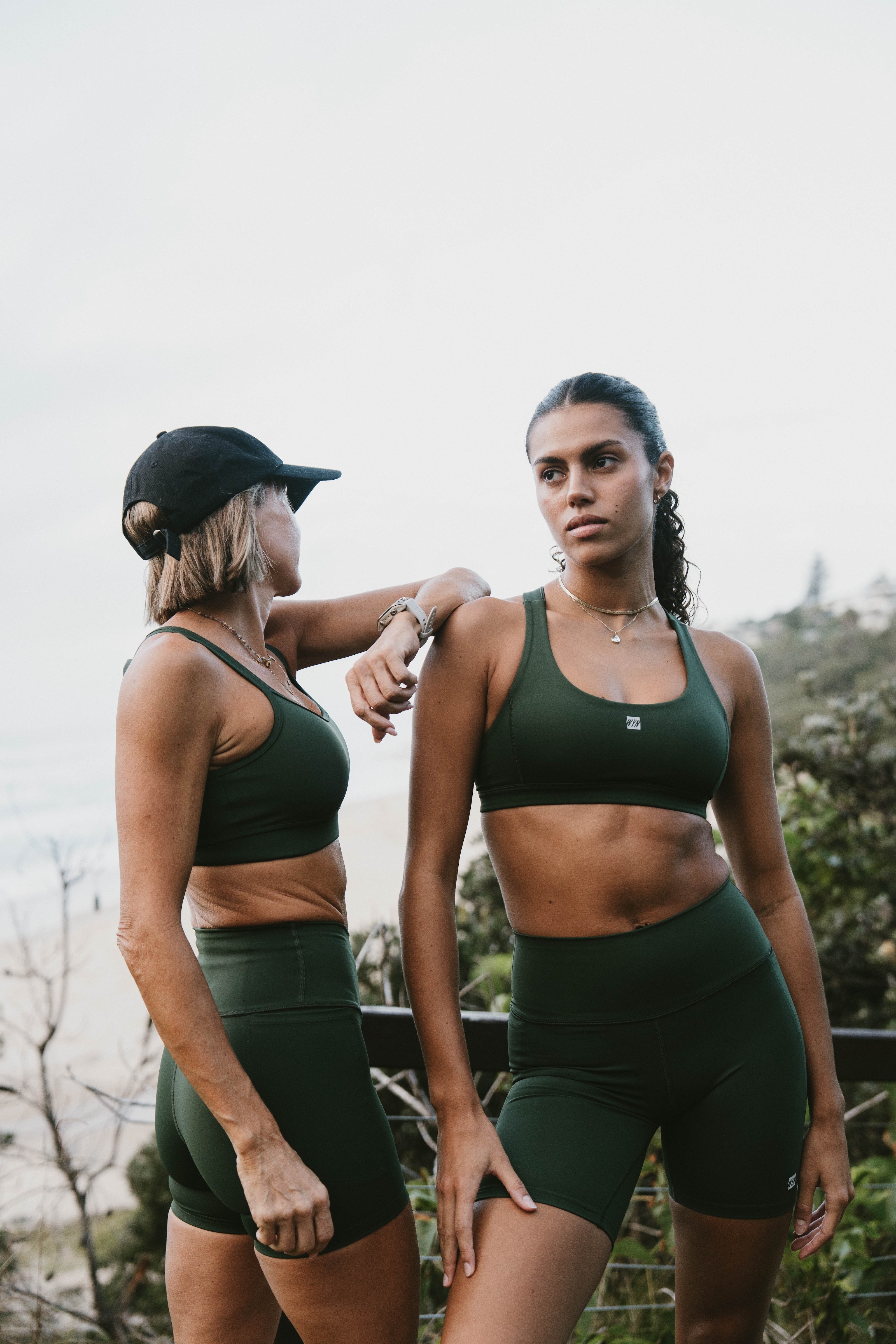 Women's Stride Shorts 6" - Evergreen