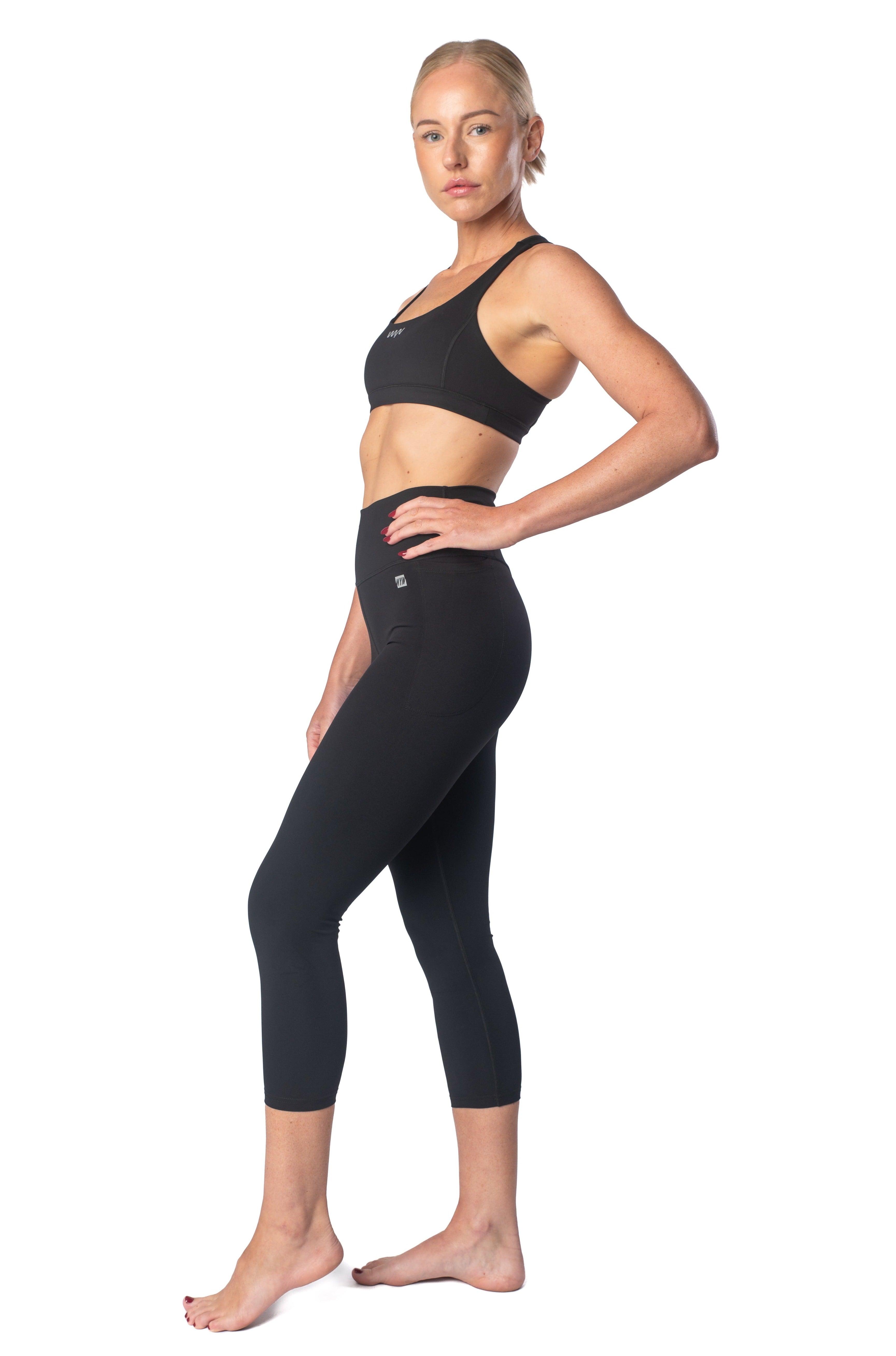 Women's WYN Active Flow And Go 7/8 Tights - Black