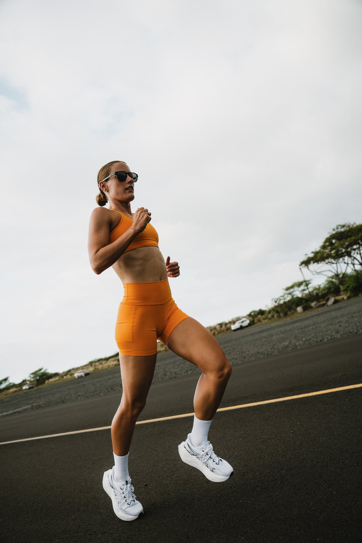 Women's Stride Shorts 4" - Mango