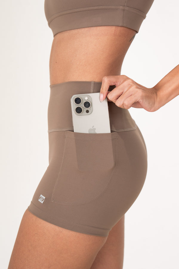 Women's Stride Seamless Front 2" Shorts - Truffle