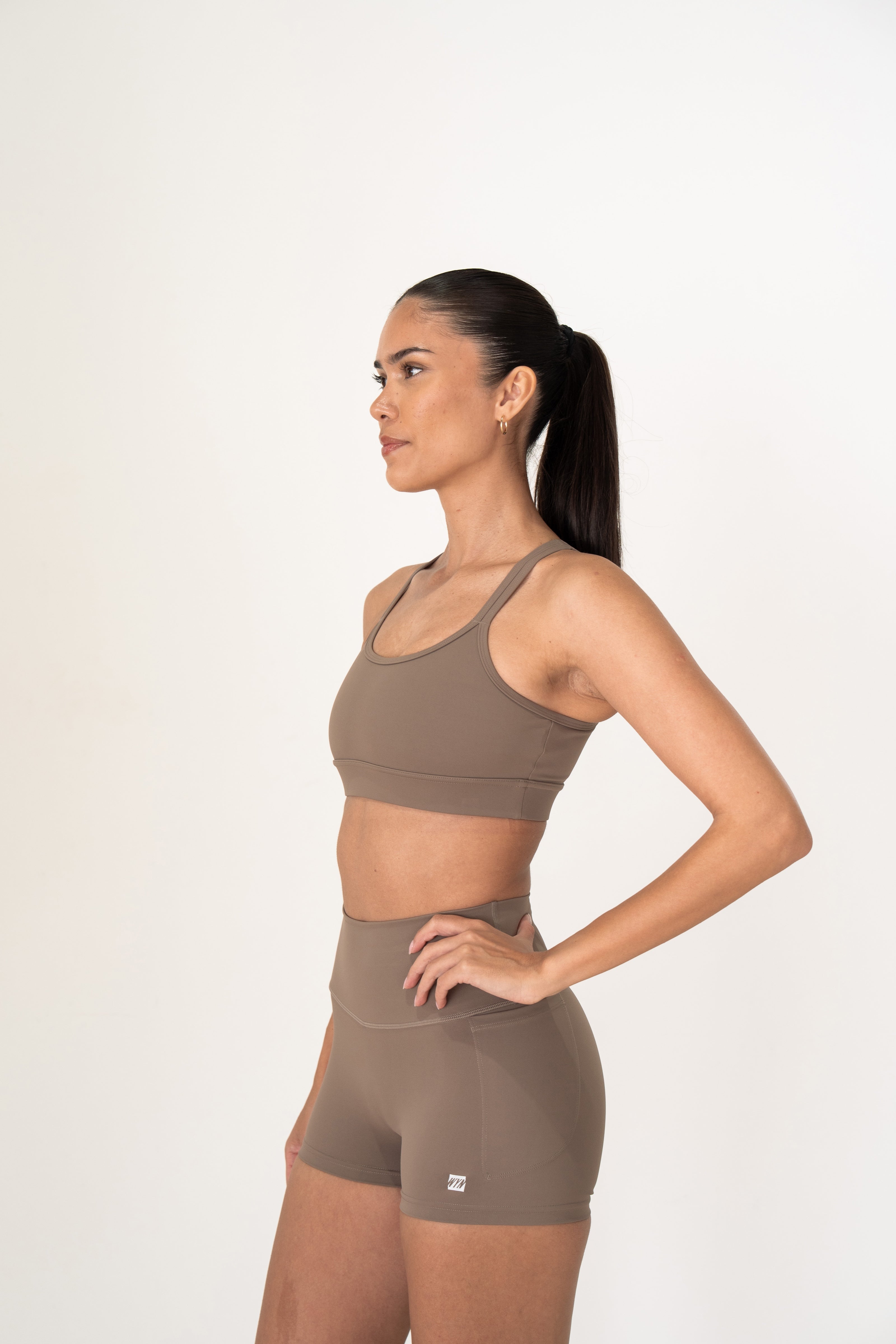 Women's Stride Seamless Front 2" Shorts - Truffle