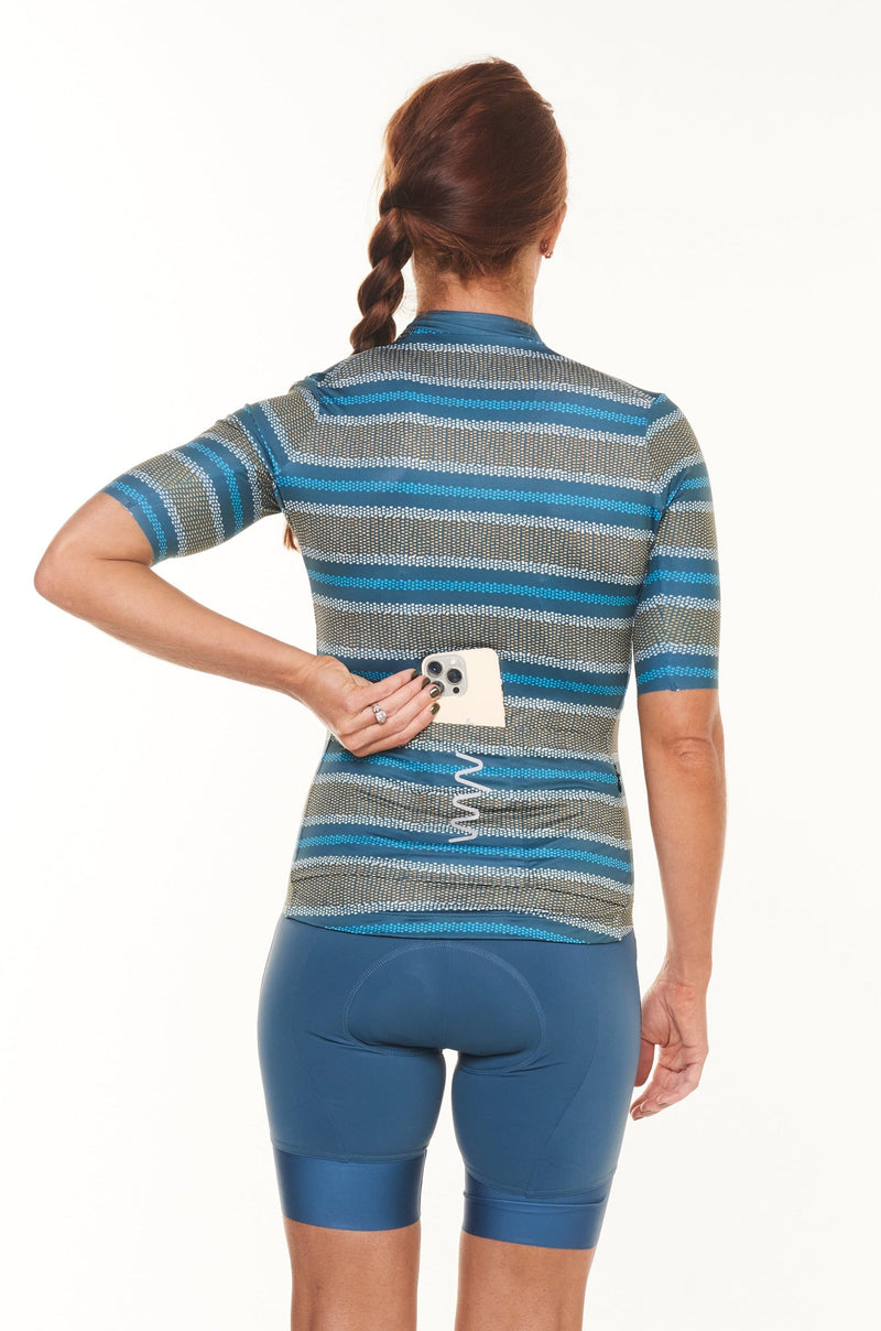 women's ROAM premium cycling jersey - alt stripe blue